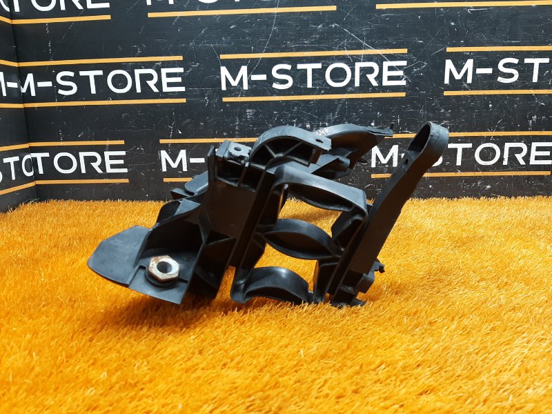 кронштейн фары, 2000 рублей, Красноярск