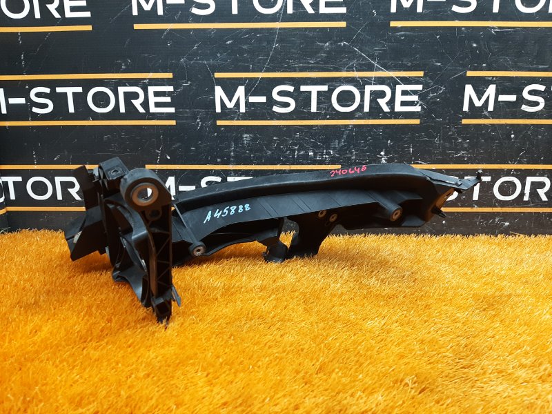 кронштейн фары, 2000 рублей, Красноярск