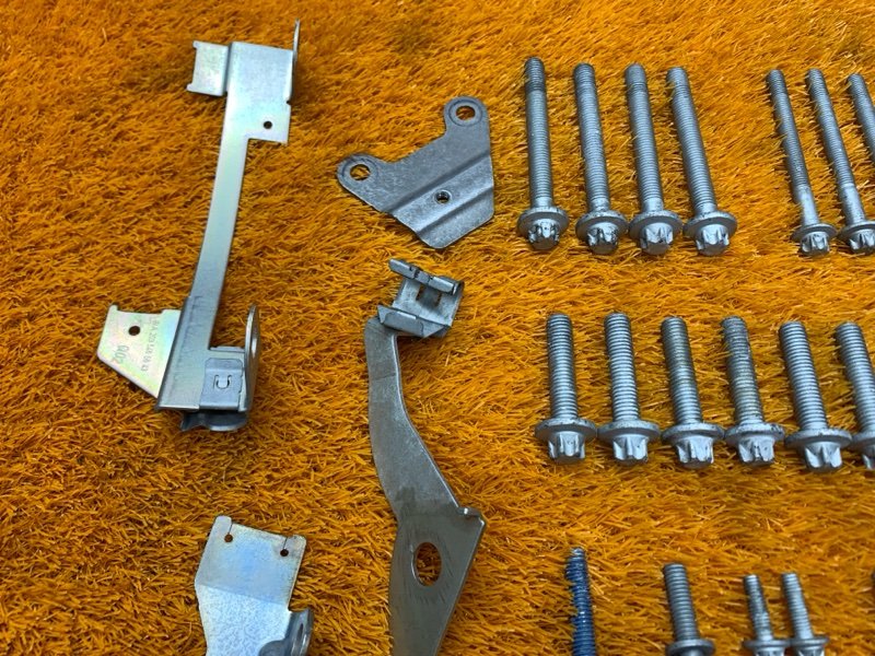 Болты и гайки ДВС, 1030 рублей, Красноярск