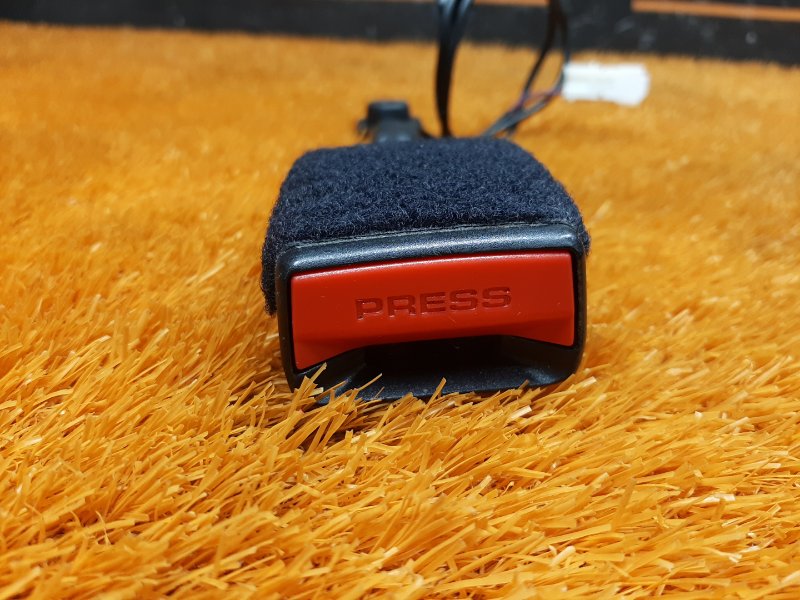 замок ремня безопасности, 3260 рублей, Красноярск