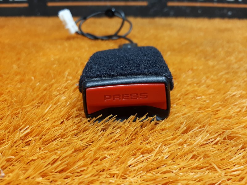 замок ремня безопасности, 3260 рублей, Красноярск