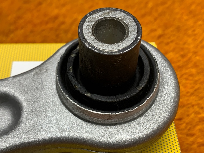 Рычаг подвески верхний, 3700 рублей, Красноярск