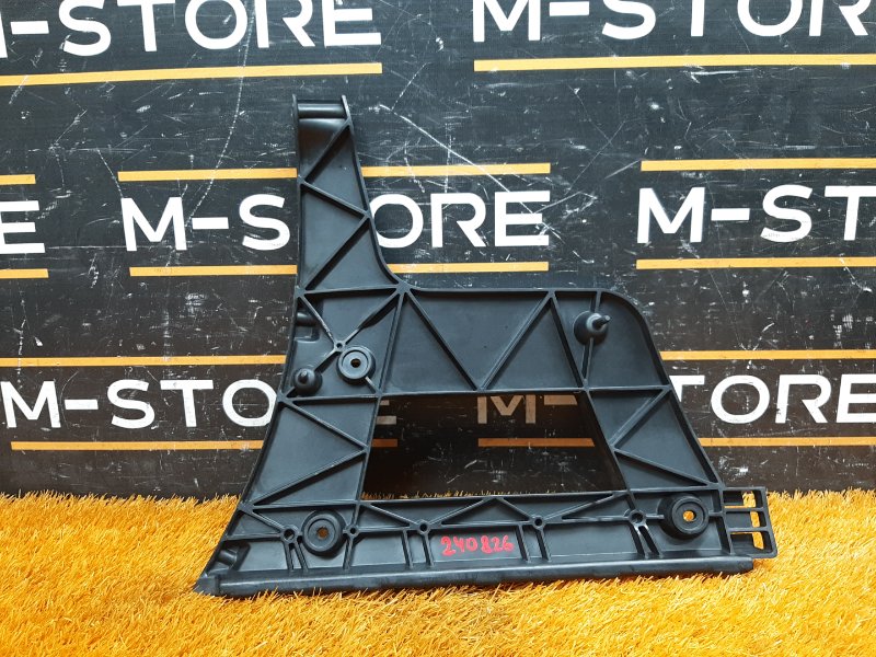 крепление бампера, 560 рублей, Красноярск