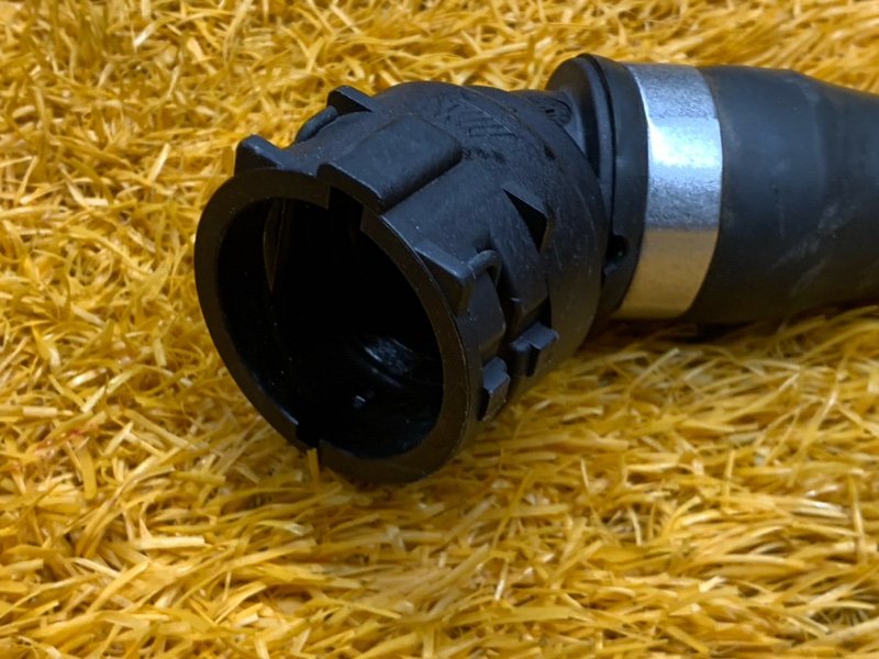 Патрубок системы охлаждения, 830 рублей, Красноярск