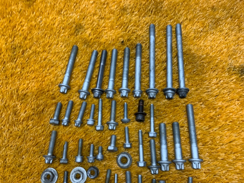 Болты и гайки ДВС, 950 рублей, Красноярск