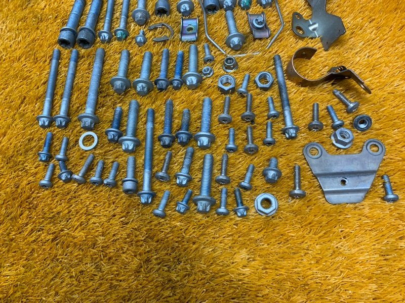 Болты и гайки ДВС, 1030 рублей, Красноярск