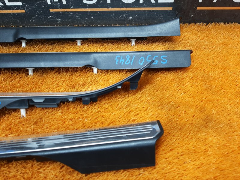 Накладка на порог салона, 2500 рублей, Красноярск