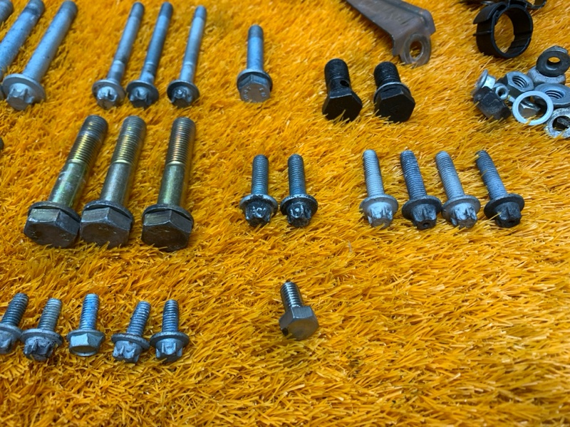 Болты и гайки ДВС, 640 рублей, Красноярск