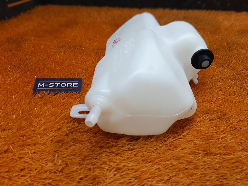 Бачок омывателя фар, 290 рублей, Красноярск