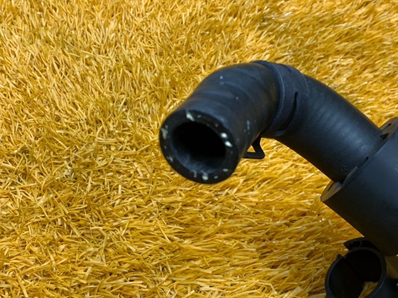 Патрубок системы охлаждения, 1640 рублей, Красноярск