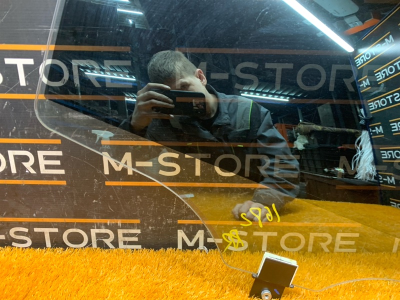 Стекло боковое, 4090 рублей, Красноярск