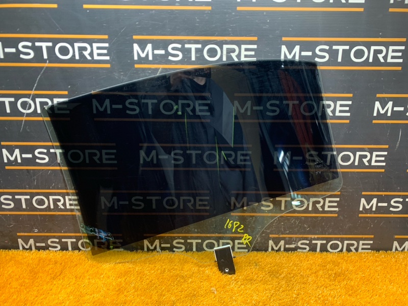 Стекло боковое, 4090 рублей, Красноярск