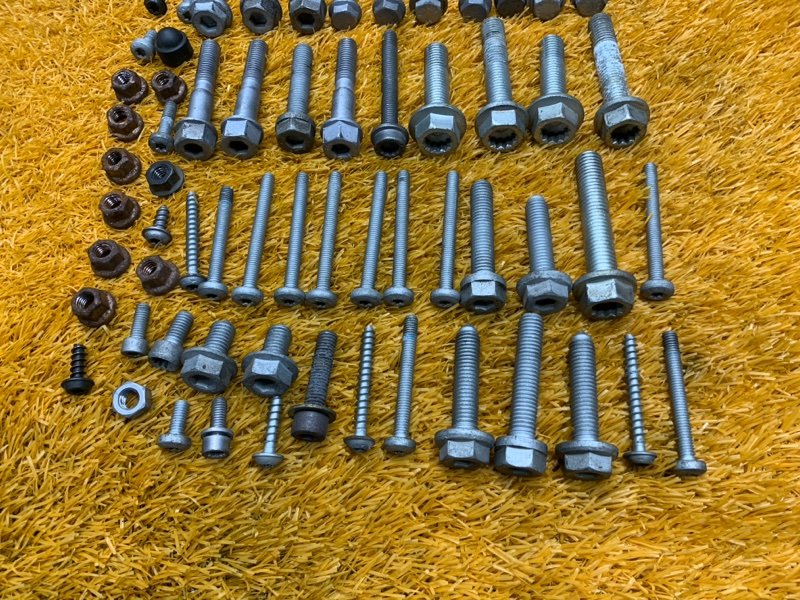 Болты и гайки ДВС, 780 рублей, Красноярск