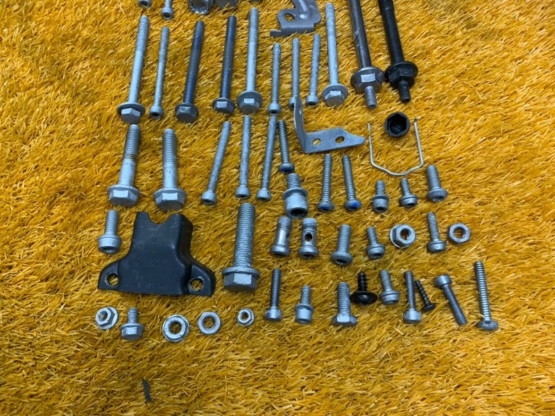 Болты и гайки ДВС, 1240 рублей, Красноярск