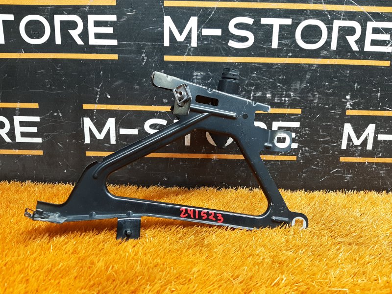 крепление крыла, 870 рублей, Красноярск