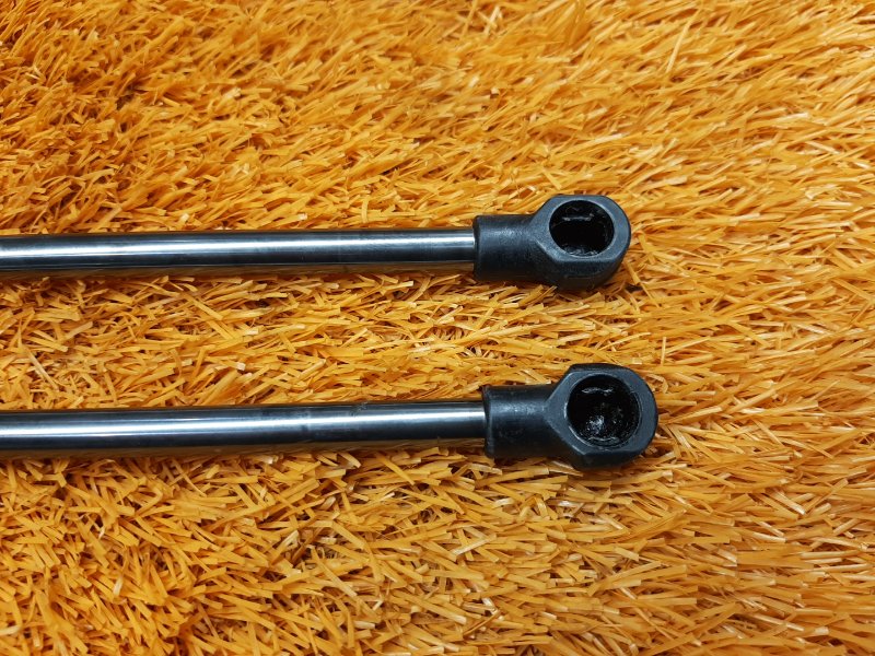 амортизатор капота, 1000 рублей, Красноярск