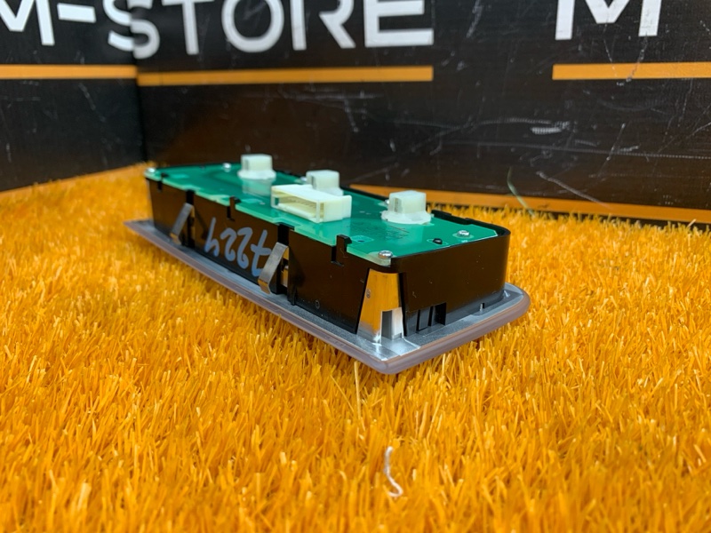 плафон освещения, 1000 рублей, Красноярск