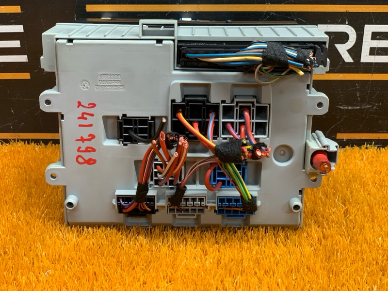 блок предохранителей, 2000 рублей, Красноярск