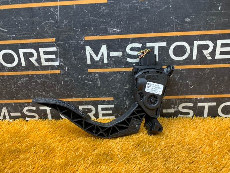 педаль газа, 500 рублей, Красноярск