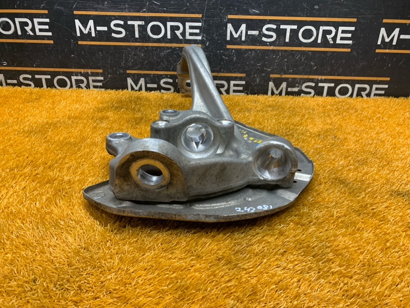 кулак поворотный, 8510 рублей, Красноярск