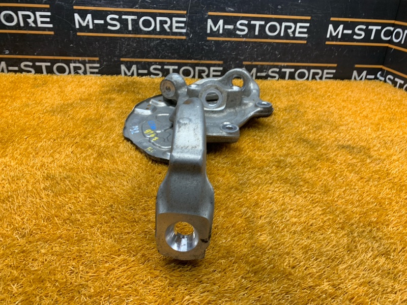 кулак поворотный, 8510 рублей, Красноярск