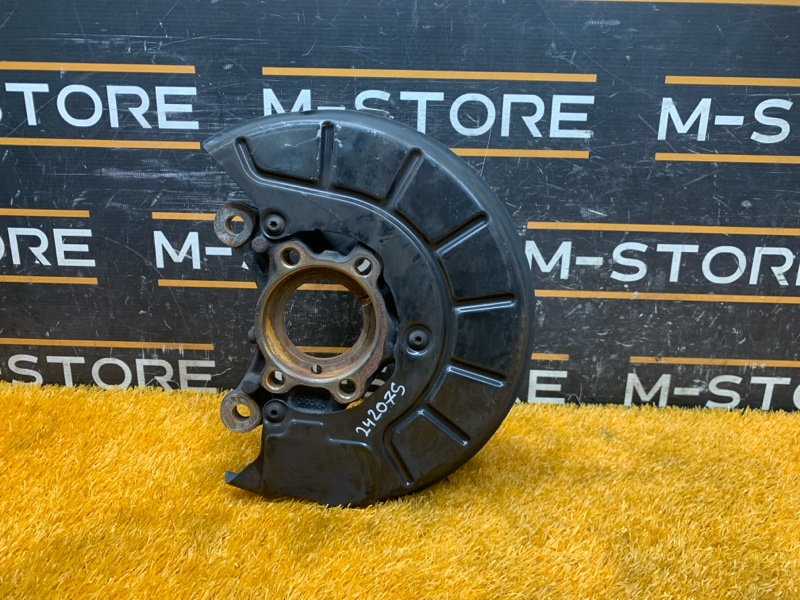 кулак поворотный, 1290 рублей, Красноярск