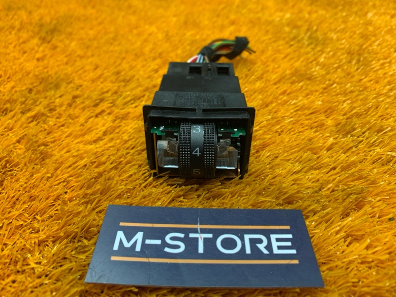 Кнопка подогрева сидений, 400 рублей, Красноярск