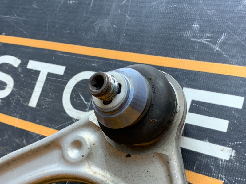 Рычаг подвески верхний, 3840 рублей, Красноярск