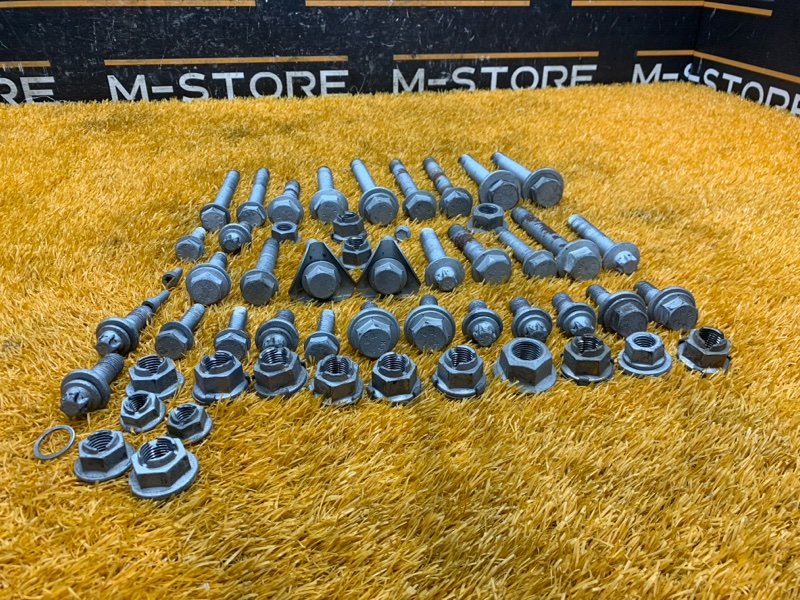 Болты и гайки задней подвески, 790 рублей, Красноярск