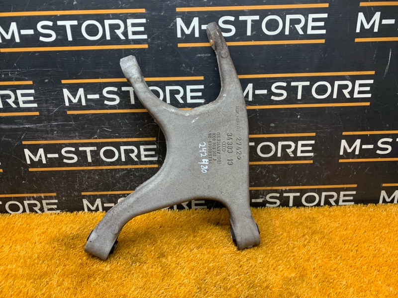 Рычаг подвески нижний, 500 рублей, Красноярск