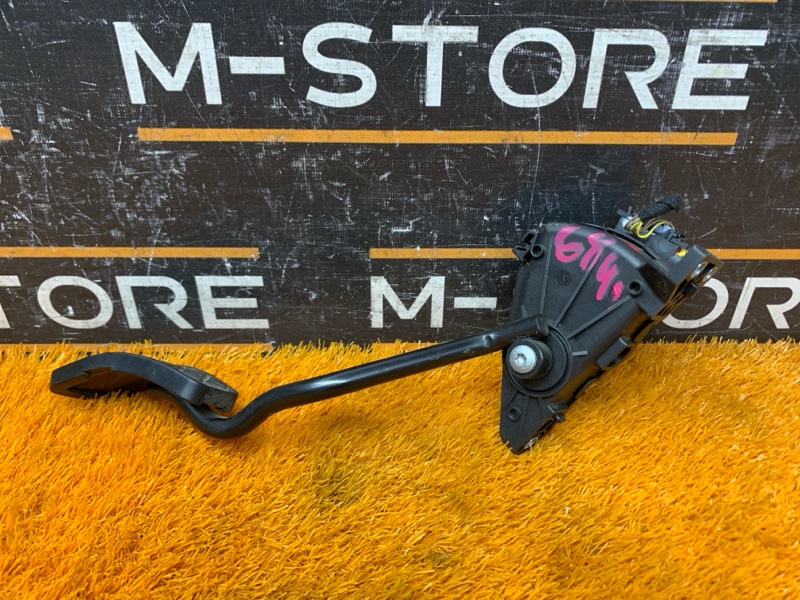 педаль газа, 400 рублей, Красноярск