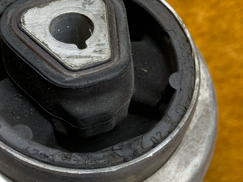 Рычаг подвески нижний, 1340 рублей, Красноярск