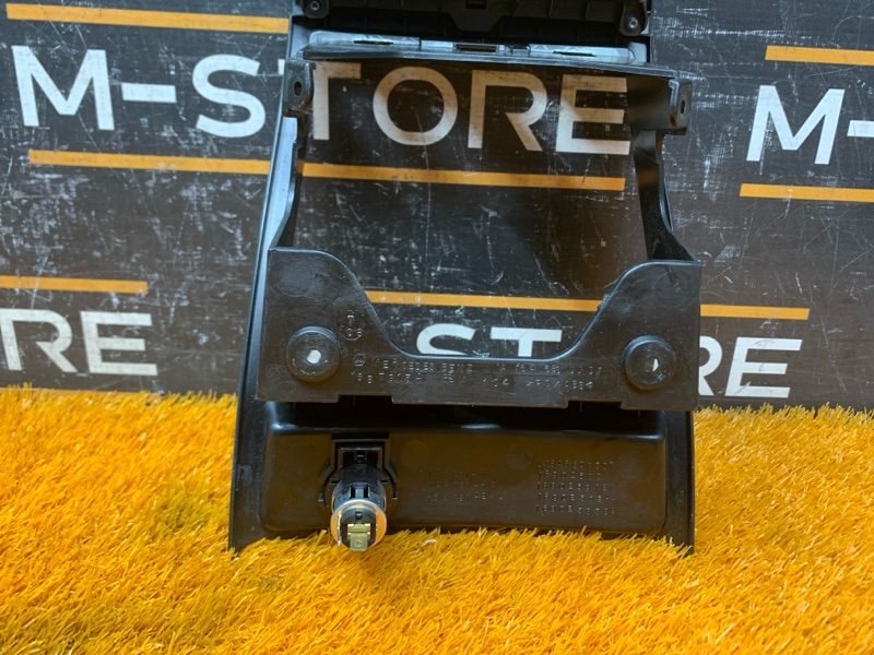 Накладка подлокотника, 500 рублей, Красноярск