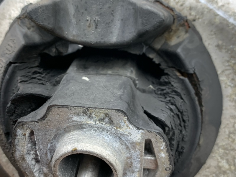 Балка поперечная (подрамник), 1700 рублей, Красноярск