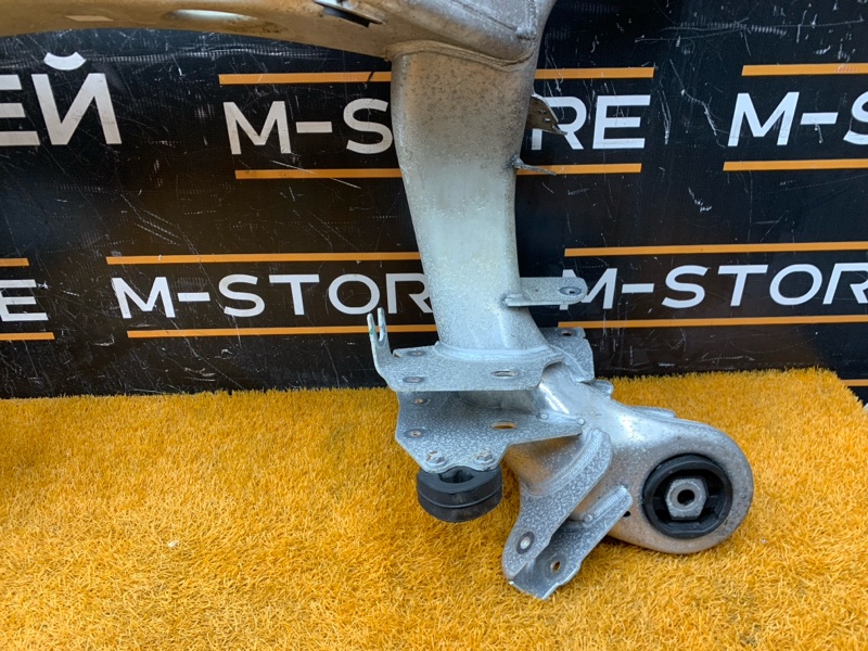 Балка поперечная (подрамник), 1700 рублей, Красноярск