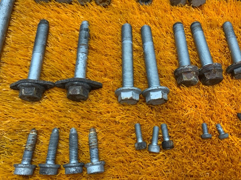 Болты и гайки задней подвески, 640 рублей, Красноярск