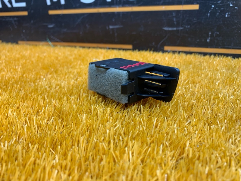 Монетница, 300 рублей, Красноярск