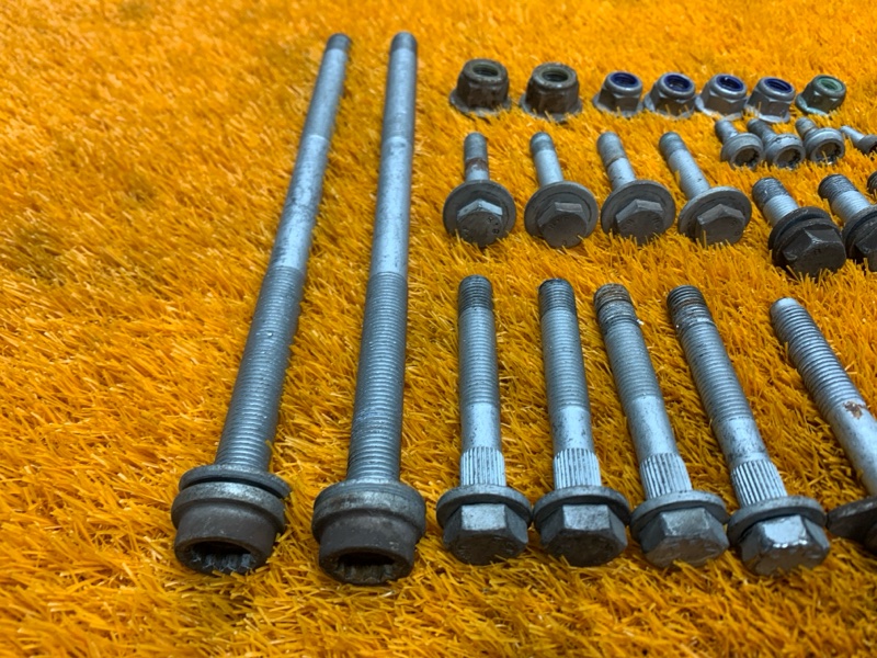 Болты и гайки задней подвески, 700 рублей, Красноярск