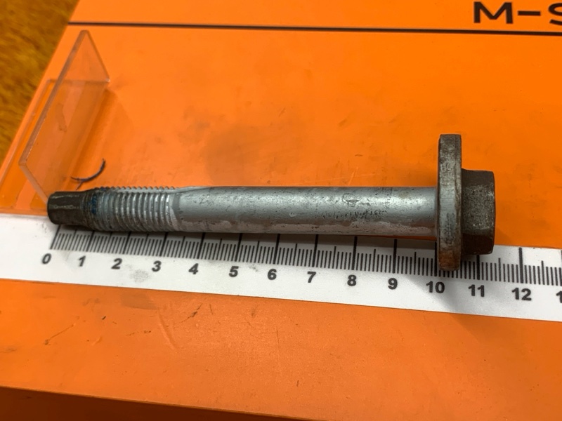 Болт развальный, 600 рублей, Красноярск