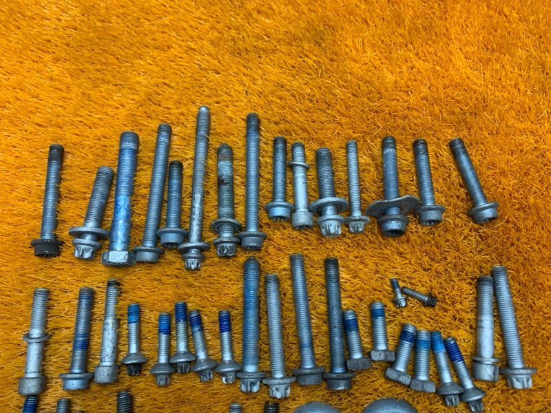 Болты и гайки задней подвески, 790 рублей, Красноярск