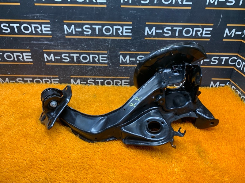 кулак поворотный, 7660 рублей, Красноярск