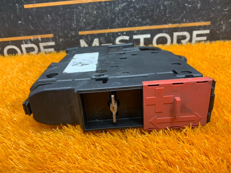 блок предохранителей, 2500 рублей, Красноярск