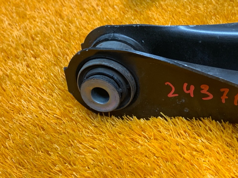 Рычаг подвески нижний, 1400 рублей, Красноярск