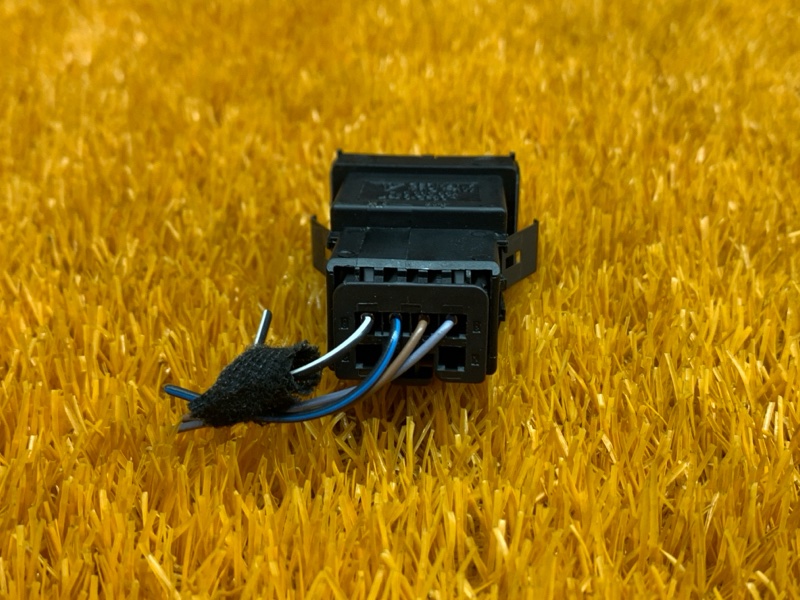 Кнопка подогрева сидений, 300 рублей, Красноярск