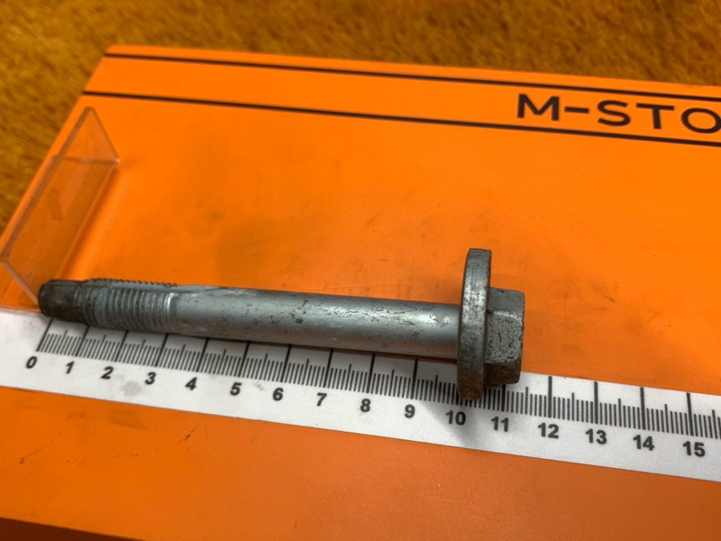 Болт развальный, 600 рублей, Красноярск