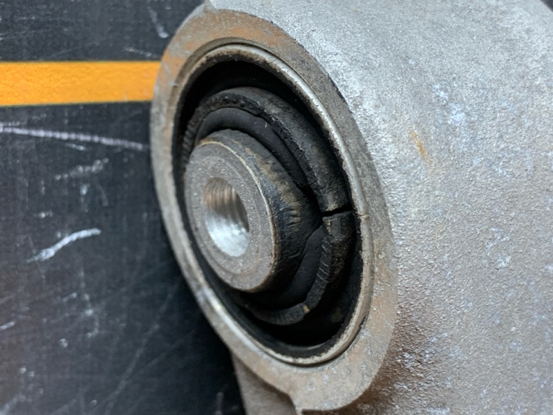 Рычаг подвески нижний, 500 рублей, Красноярск