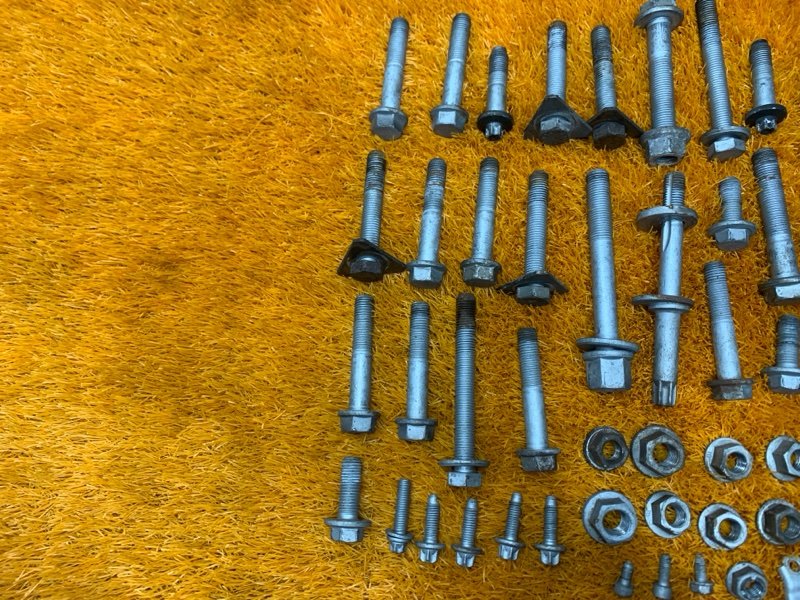 Болты и гайки задней подвески, 790 рублей, Красноярск