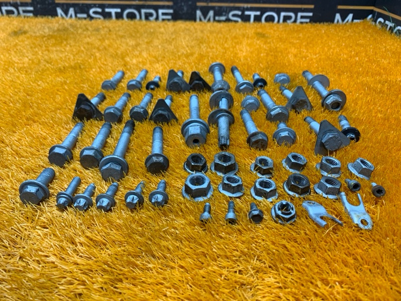 Болты и гайки задней подвески, 790 рублей, Красноярск