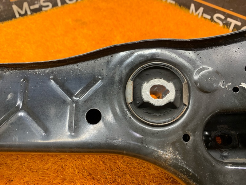 Балка поперечная (подрамник), 3410 рублей, Красноярск