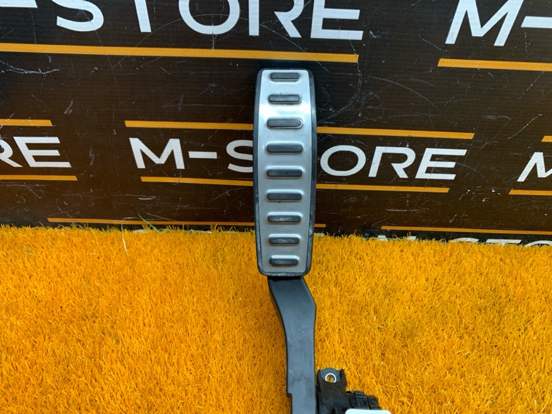 педаль газа, 500 рублей, Красноярск